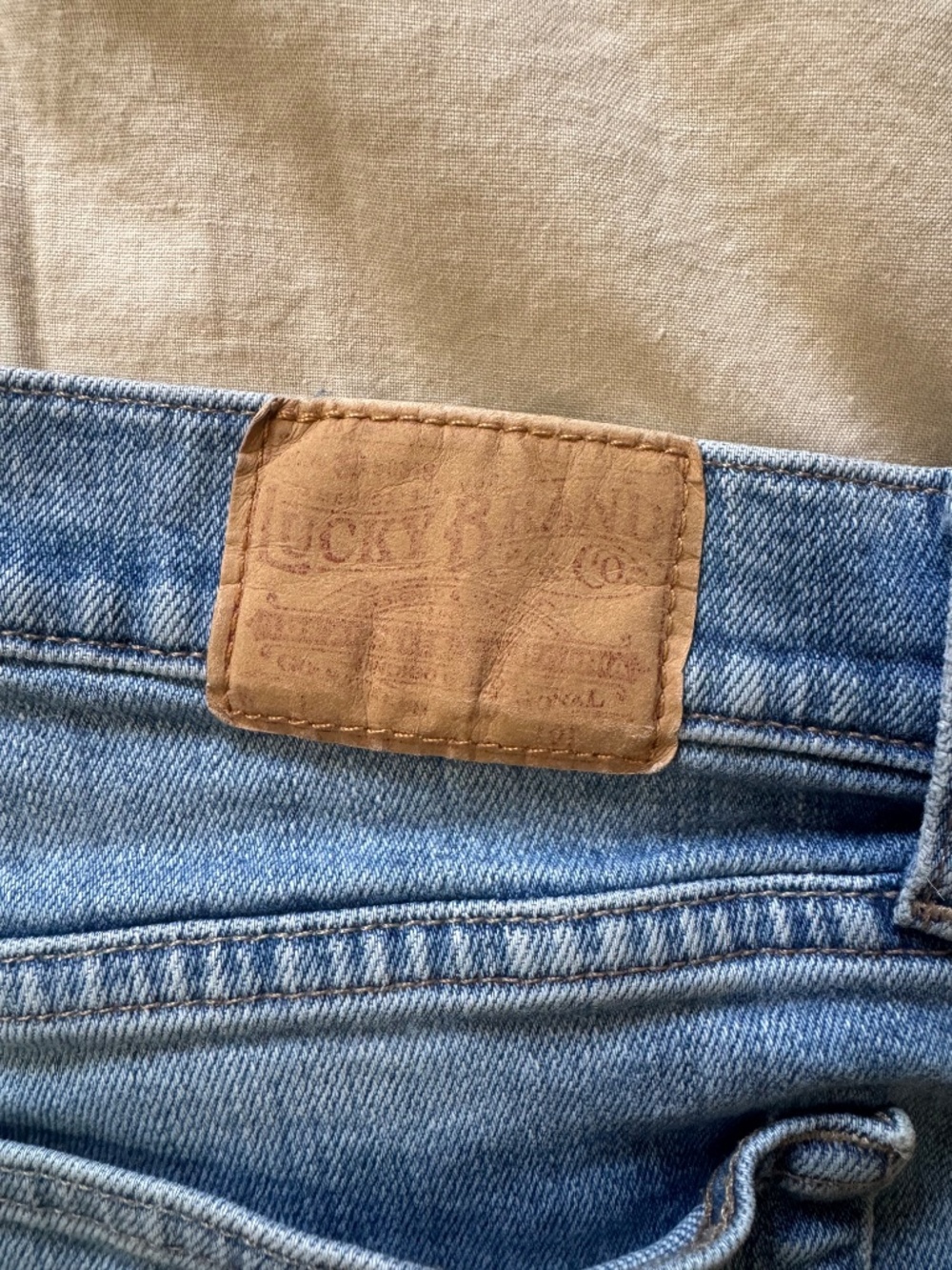 Lucky Brand Blue Jeans Size 30 - Picture 4 of 7
